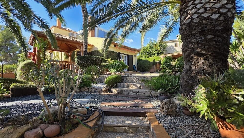 Property 2438 - Image 23